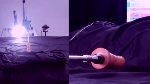 Snapshot of emily_bonnie_ chatting on September 24, 8:45 pm Emily online show from September 24, 8:45 pm