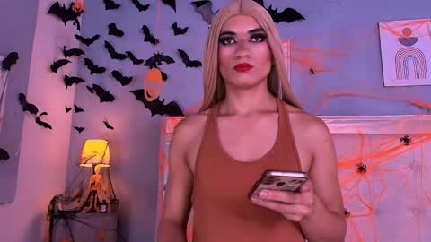 emily_castillo1_ online show from October 21, 5:41 am