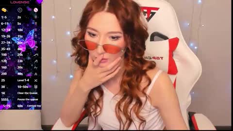 emily_cline online show from October 16, 4:30 pm