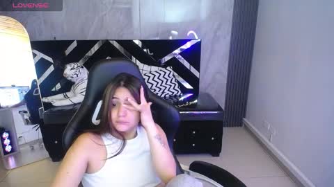 Snapshot of emily_cooper_t chatting on September 13, 3:06 am emily_cooper_t online show from September 13, 3:06 am