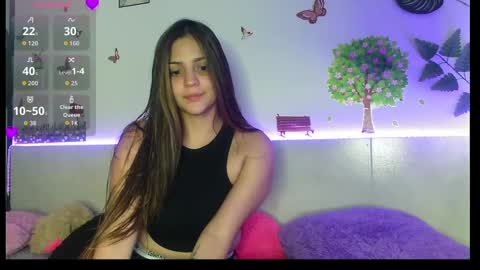 Snapshot of emily_cooper_t chatting on September 28, 9:53 pm emily_cooper_t online show from September 28, 9:53 pm