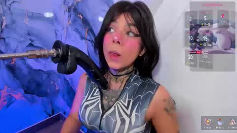 emily_evol online show from March 29, 11:54 am