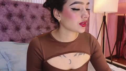 Snapshot of emily_foxyy chatting on October 12, 8:08 pm Emily online show from October 12, 8:08 pm