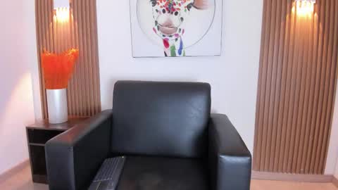 emily_frostt online show from March 25, 11:38 am