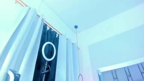 Emi  online show from January 7, 7:38 pm