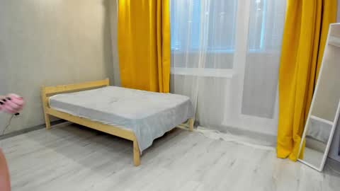 Snapshot of emily_gold1 chatting on December 6, 8:26 am My name is EMILY. Please say hello I like to chat with you. If you have requests or dirty talk please  online show from December 6, 8:26 am