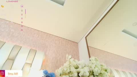 EMILY   Monday 5-2 am From Tuesday to Friday5-1 am Colombia time online show from March 11, 1:05 am