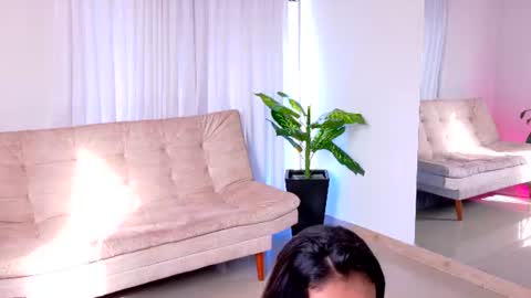 Snapshot of emily_jones3 chatting on July 9, 1:04 pm Emily online show from July 9, 1:04 pm