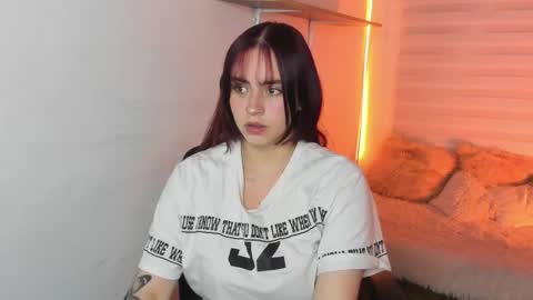 emily_lindey online show from January 10, 3:08 am