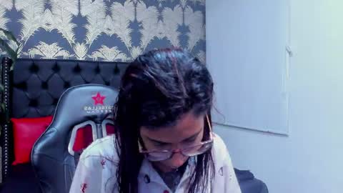 Emily online show from May 2, 2:11 pm