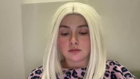 emily_morning_dew online show from December 3, 7:56 pm