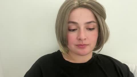 emily_morning_dew online show from April 17, 12:52 pm