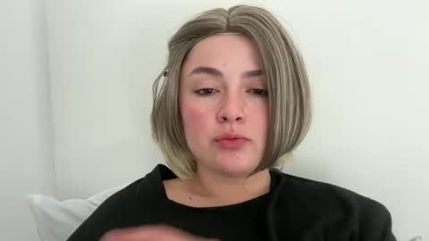 emily_morning_dew online show from April 22, 6:38 am