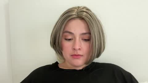 Snapshot of emily_morning_dew chatting on April 29, 10:41 am emily_morning_dew online show from April 29, 10:41 am