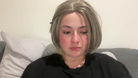 Snapshot of emily_morning_dew chatting on May 11, 6:49 pm emily_morning_dew online show from May 11, 6:49 pm