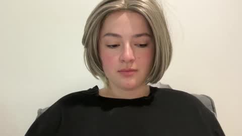 Snapshot of emily_morning_dew chatting on May 18, 3:57 am emily_morning_dew online show from May 18, 3:57 am