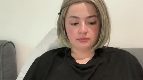 Snapshot of emily_morning_dew chatting on May 19, 3:24 am emily_morning_dew online show from May 19, 3:24 am