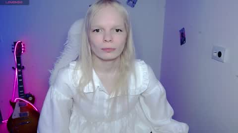 Lia online show from February 8, 9:34 am