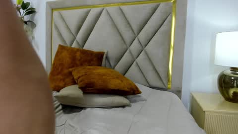 Emily online show from December 31, 4:38 am