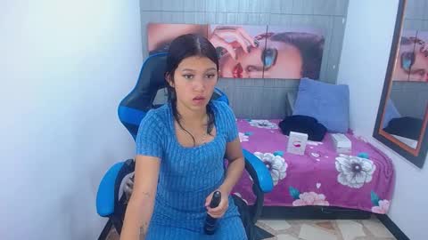       online show from March 3, 12:27 pm