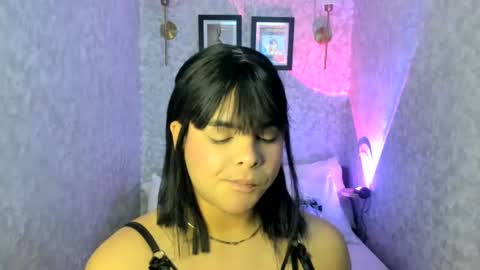 Snapshot of emily_rosue_ chatting on July 16, 3:12 am emily_rosue_ online show from July 16, 3:12 am