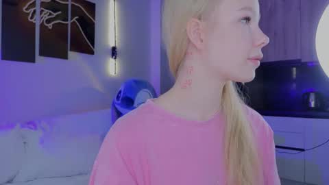 emily shepard online show from April 1, 2:23 am