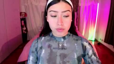 Emily  Swan online show from January 17, 2:49 am