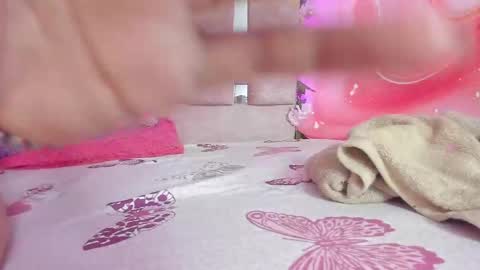 emily_velvet_ online show from April 13, 6:35 pm