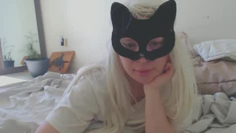 Emily online show from September 22, 8:11 pm