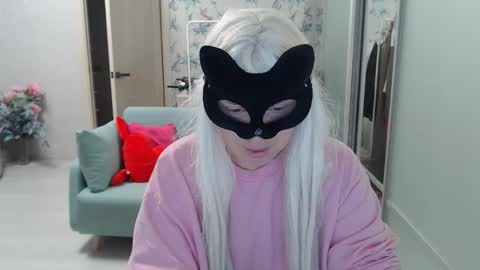 Emily online show from February 15, 6:04 pm