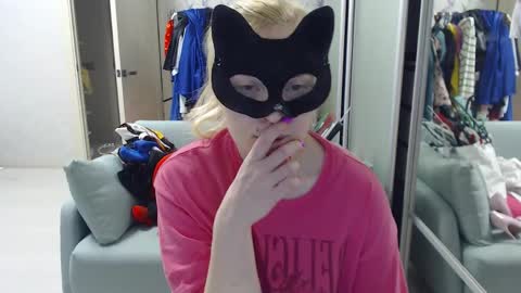 Emily online show from April 5, 12:46 pm