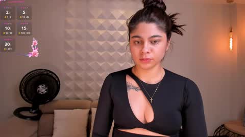 Emily Armstrong online show from December 6, 6:28 pm