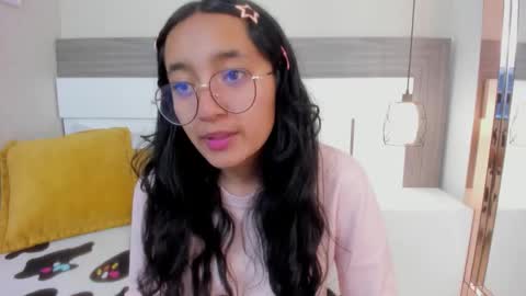 Snapshot of emilyblussh chatting on February 27, 7:03 pm Emily Bluush online show from February 27, 7:03 pm