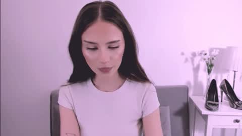 EmilyCharming online show from April 14, 8:15 pm