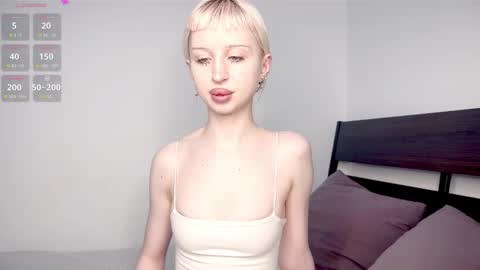 Emily online show from February 21, 6:42 pm