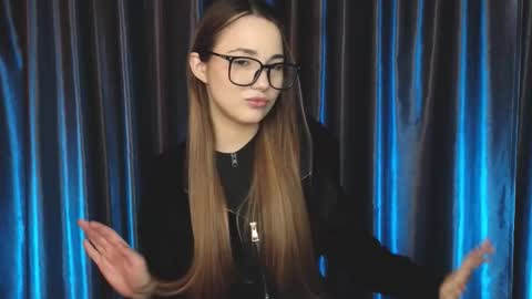 Emily online show from January 6, 5:05 pm