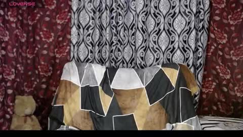 EmilyDoth online show from October 11, 1:53 pm