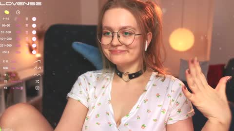 Emily  online show from December 11, 3:37 pm