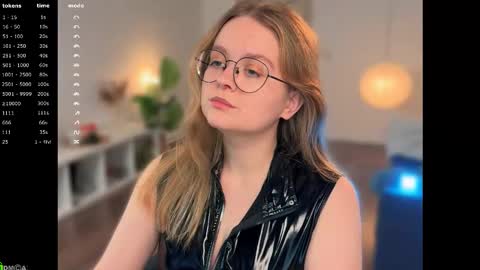 Emily  online show from January 19, 12:20 pm