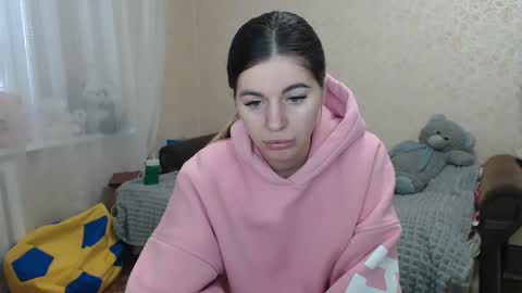 emilyfork online show from February 11, 6:18 am