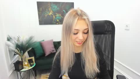 Emily online show from March 4, 7:53 pm