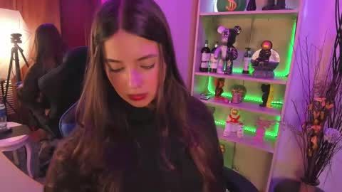VALEEEN online show from December 4, 4:05 pm