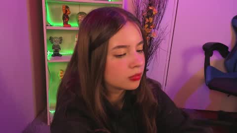 VALEEEN online show from December 4, 7:12 pm