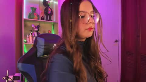VALEEEN online show from December 8, 3:56 pm