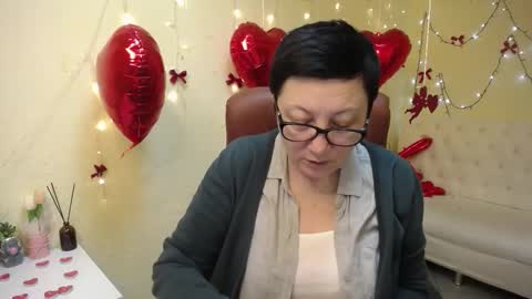 Emily online show from February 5, 8:46 pm