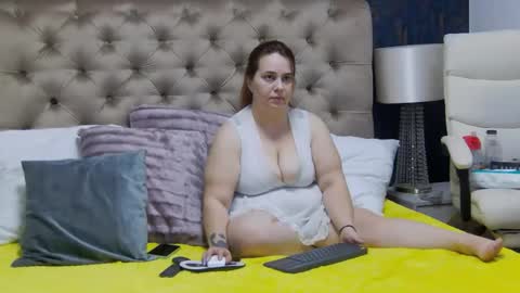 Emily online show from February 2, 5:06 am