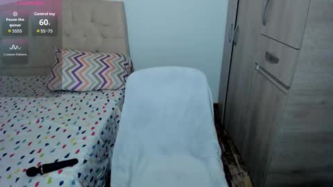 Emily online show from December 5, 4:14 pm