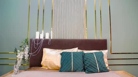 Emily online show from March 30, 7:37 pm