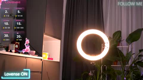 Emily online show from November 27, 2:24 am