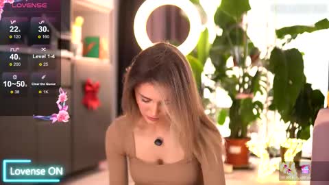 Emily online show from December 18, 11:16 am